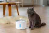 Fantana apa pentru pisici si caini Wistig, cu adaptor USB, Iluminare LED, cu purificare si filtrare, 2.4 L, Alb - wistig